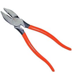 Pince universelle pour électricien