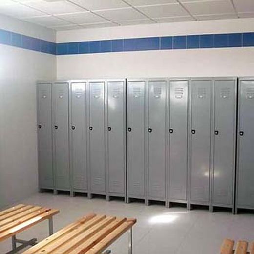 Armario gris de una puerta